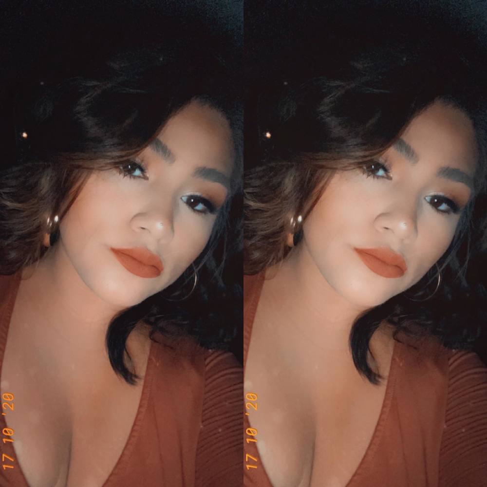 Meet your Posher, Esmeralda